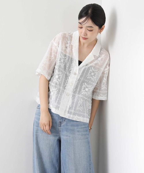 Gready Brilliant（グレディブリリアン）の「エンブロイダリー開襟ブラウス（シャツ/ブラウス・レディース・オフホワイト/ブラック・38）」の13枚目の写真