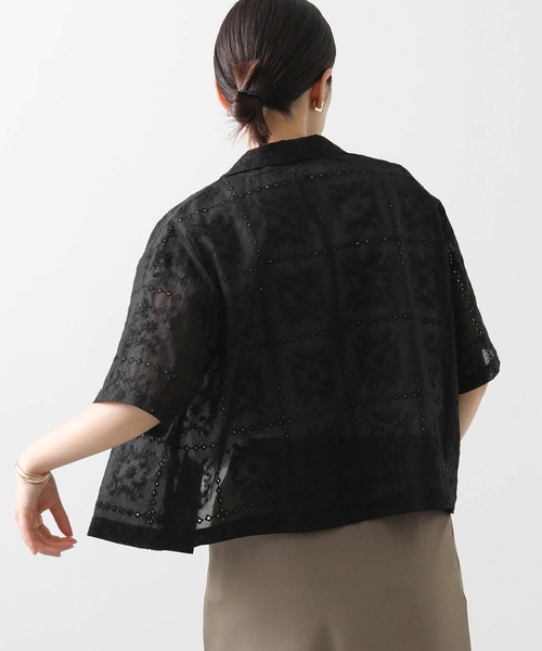 Gready Brilliant（グレディブリリアン）の「エンブロイダリー開襟ブラウス（シャツ/ブラウス・レディース・オフホワイト/ブラック・38）」の22枚目の写真