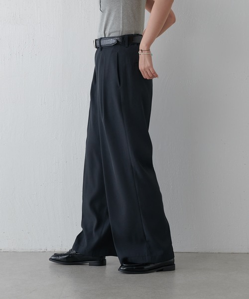 Lui's（ルイス）の「【セットアップ対応】2タックワイドパンツ（スラックス・レディース・チャコールグレー/モカ・36/38）」の5枚目の写真