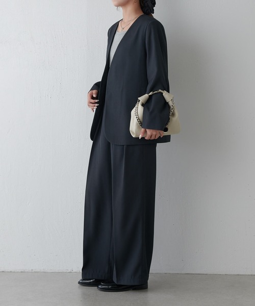 Lui's（ルイス）の「【セットアップ対応】2タックワイドパンツ（スラックス・レディース・チャコールグレー/モカ・36/38）」の13枚目の写真