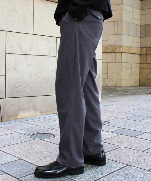 Noen(ノエン)の「シンチバックテーパードスラックス(スラックス・メンズ・ブラック/グレー・MEDIUM/LARGE)」の9枚目の写真