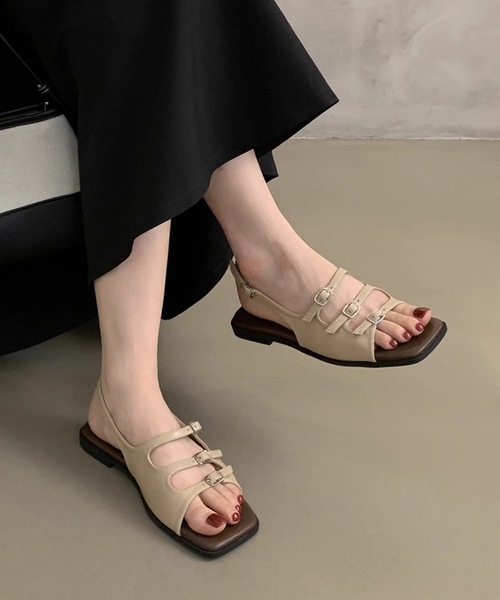 Lace Ladies(レースレディース)の「スクエアトゥ トリプル ベルト バックストラップ フラット サンダル(サンダル・レディース・ベージュ/ブラック/アイボリー・22.5cm/23cm/23.5cm/24cm/24.5cm/25cm)」の3枚目の写真