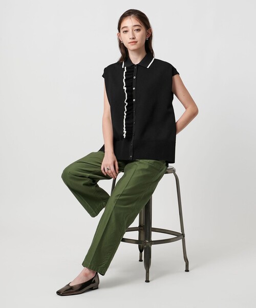 UNITED ARROWS（ユナイテッドアローズ）の「ミニマル フリル ベスト（ベスト・レディース・オフホワイト/ネイビー/ブラック/ダークグレー/ベージュ・FREE）」の8枚目の写真