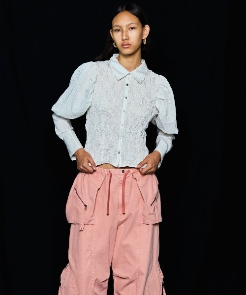 【試着のみ美品】メゾンスペシャル シャーリングパフスリーブトップス ブルー MAISON SPECIAL（メゾンスペシャル）の「Shirring Puff Sleeve