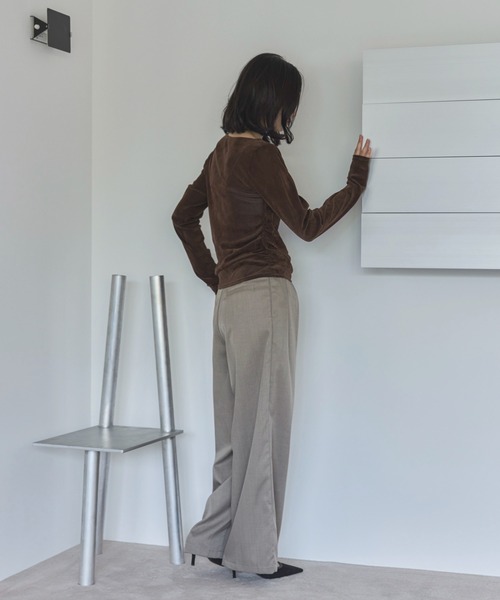 feepur（フェピュール）の「フロッキータックシアーロンTee（Tシャツ/カットソー・レディース・ブラウン/アイボリー/グレー・MEDIUM）」の13枚目の写真