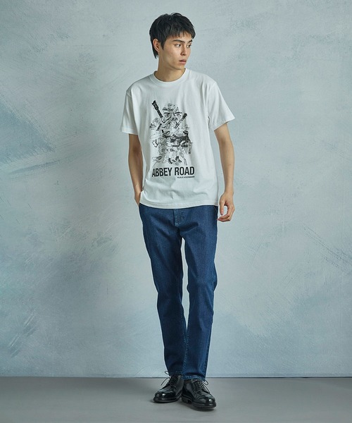 MEN'S BIGI（メンズビギ）の「【THE CULTURE CODE x Klaus Voormann x MEN'S BIGI / ザ・カルチャーコード x クラウス・フォアマン x メンズビギ】 別注プリントTシャツ＜Abbey Road＞（Tシャツ/カットソー・メンズ・ホワイト/ブラック・02/03/04）」の9枚目の写真