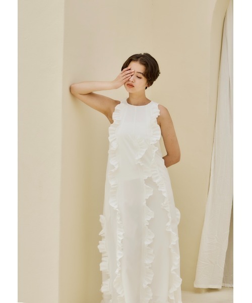 ノートルエモア　ruffled wave frill NOTREémorワンピ NOTREemor（ノートルエモア）の「ruffled wave frill dress