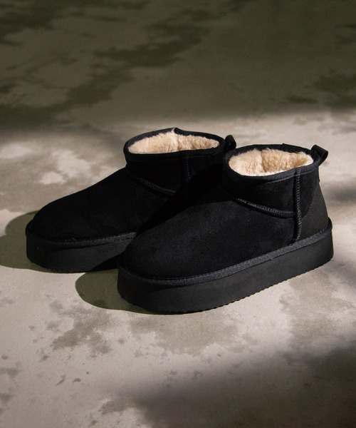 MEI(メイ)の「【MEI メイ】MOUTON BOOTS フェイクムートン ショートブーツ 厚底 / Lady’s(ブーツ・レディース・ブラック/キャメル・L/M/S)」の1枚目の写真