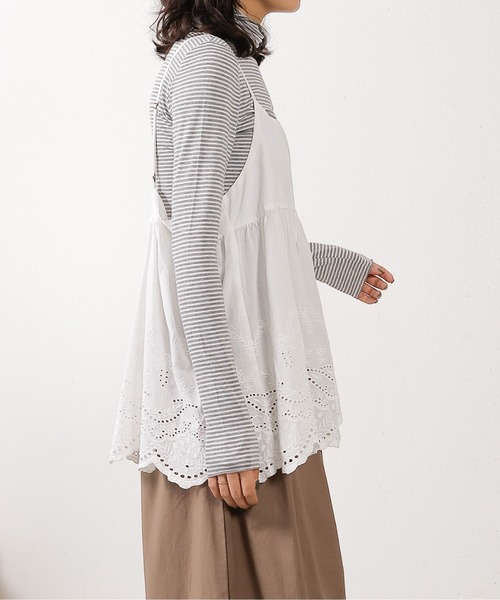 emesuelee(エメスーリー)の「スカラップ刺繍 キャミソールビスチェ(キャミソール・レディース・ブラック/モカ/ブルー/アイボリー・フリー)」の11枚目の写真