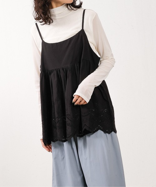 emesuelee(エメスーリー)の「スカラップ刺繍 キャミソールビスチェ(キャミソール・レディース・ブラック/モカ/ブルー/アイボリー・フリー)」の19枚目の写真