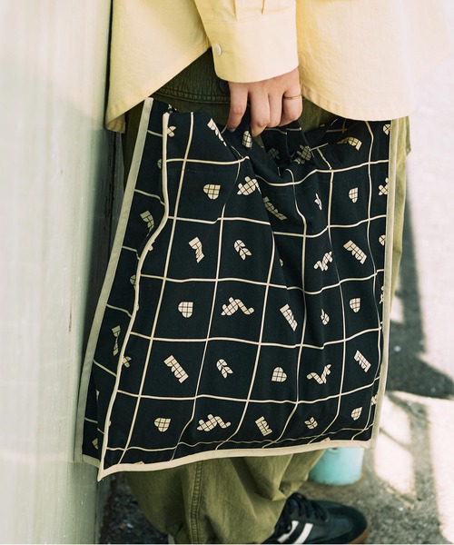 I am I in fact...（アイアムアイインファクト）の「●BLOCK TILE CHECK トートバッグ（トートバッグ・レディース・ベージュ/ブラック・FREE）」の16枚目の写真