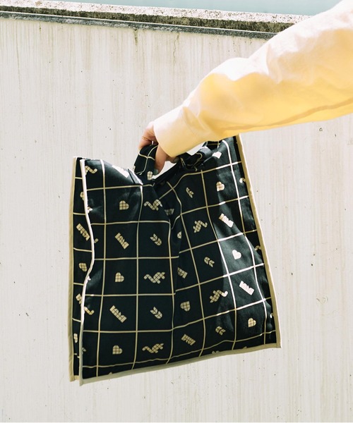 I am I in fact...（アイアムアイインファクト）の「●BLOCK TILE CHECK トートバッグ（トートバッグ・レディース・ベージュ/ブラック・FREE）」の18枚目の写真