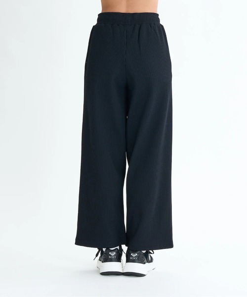 ROXY(ロキシー)の「BE ACTIVE PANTS/ロキシー速乾UVケアウエストゴムワッフルストレートワイドパンツ(その他パンツ・レディース・ホワイト/ブラック/カモフラージュ・MEDIUM/SMALL/LARGE)」の12枚目の写真