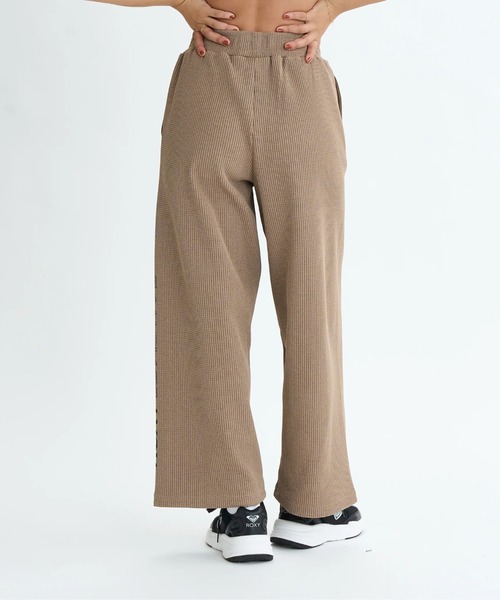 ROXY(ロキシー)の「BE ACTIVE PANTS/ロキシー速乾UVケアウエストゴムワッフルストレートワイドパンツ(その他パンツ・レディース・ホワイト/ブラック/カモフラージュ・MEDIUM/SMALL/LARGE)」の15枚目の写真