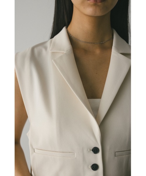 STYLEMIXER(スタイルミキサー)の「ショートテーラーベスト(ベスト・レディース・アイボリー/ブラック・FREE)」の7枚目の写真