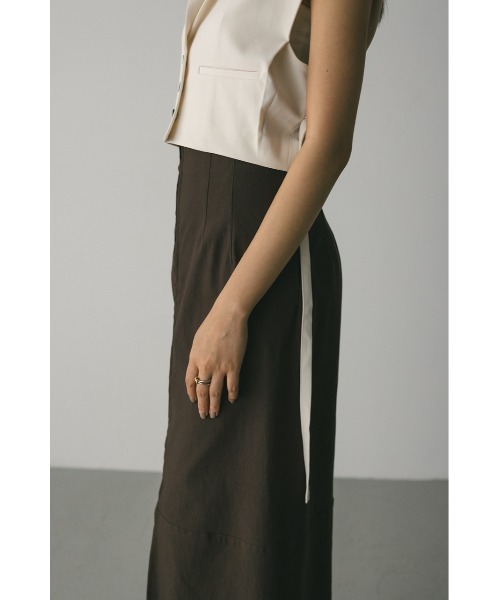 STYLEMIXER(スタイルミキサー)の「ショートテーラーベスト(ベスト・レディース・アイボリー/ブラック・FREE)」の9枚目の写真