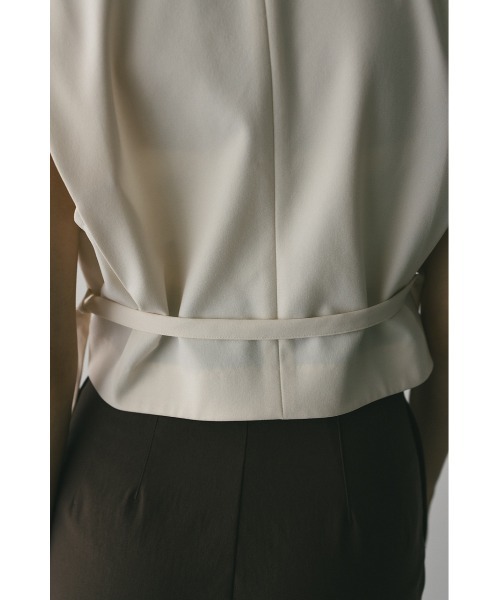 STYLEMIXER(スタイルミキサー)の「ショートテーラーベスト(ベスト・レディース・アイボリー/ブラック・FREE)」の10枚目の写真