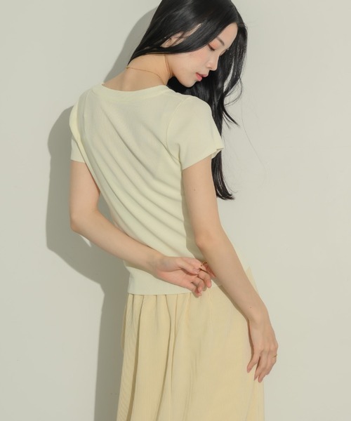 NEUNA(ヌナ)の「ニットクルーネックT(Tシャツ/カットソー・レディース・アイボリー/レッド/ブラック・FREE)」の14枚目の写真