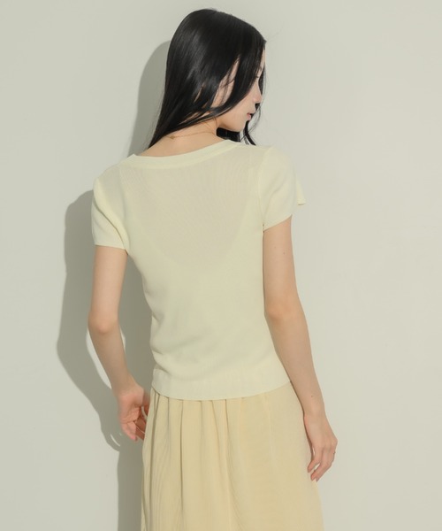 NEUNA(ヌナ)の「ニットクルーネックT(Tシャツ/カットソー・レディース・アイボリー/レッド/ブラック・FREE)」の18枚目の写真