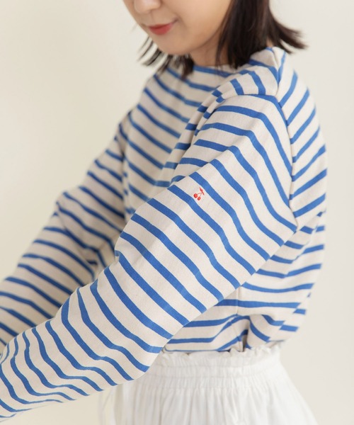 CHILD WOMAN（チャイルドウーマン）の「16/2空紡糸ボーダー チェリー刺繍プルオーバー（Tシャツ/カットソー・レディース・ブルー/アイボリー/レッド/ネイビー・FREE）」の3枚目の写真