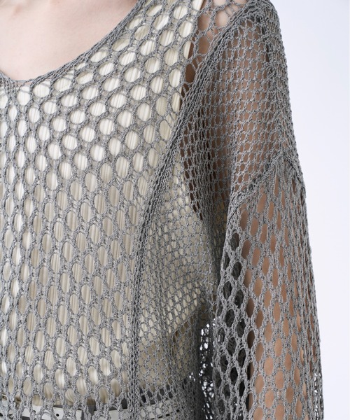 seyto（セイト）の「Blocking V-neck mesh knit ブロッキングVネックメッシュニット（ニット/セーター・メンズ・グレー/ブラック/マスタード・1/2）」の19枚目の写真
