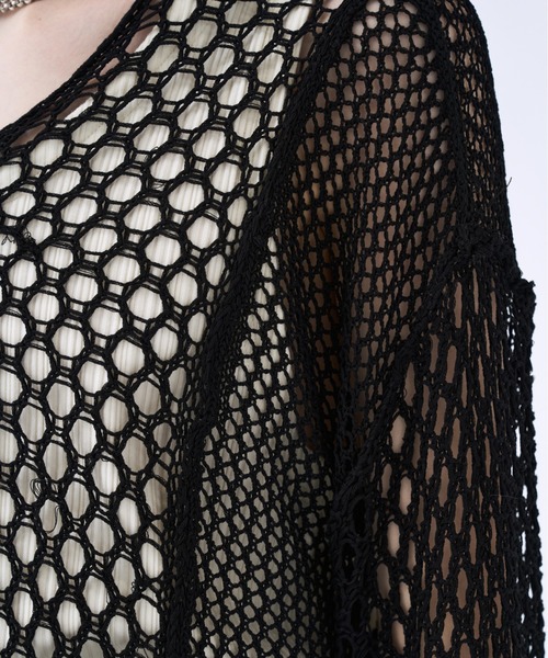 seyto（セイト）の「Blocking V-neck mesh knit ブロッキングVネックメッシュニット（ニット/セーター・メンズ・グレー/ブラック/マスタード・1/2）」の13枚目の写真