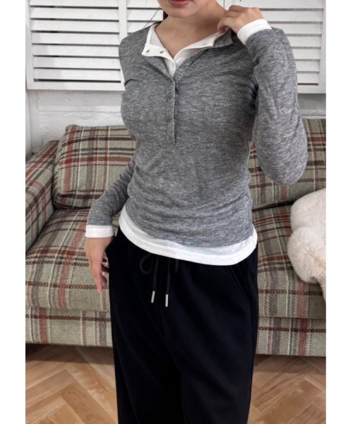 FMiBL（ファミル）の「ダブルカラーヘンリーネックトップス（Tシャツ/カットソー・レディース・グレー/ブラック・FREE）」の9枚目の写真