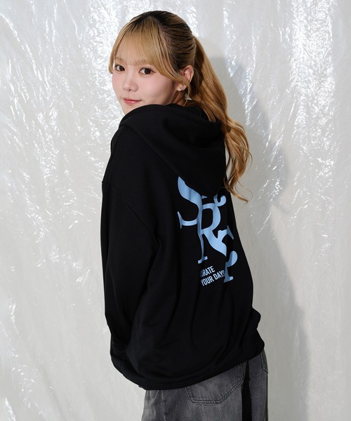 入手困難✨ ジバンシー スウェット パーカー ステッカー レディース ブラック 入手困難✨ ジバンシー スウェット パーカー ステッカー レディース