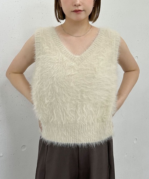archives（アルシーヴ）の「メランジフェザーニットベスト（ベスト・レディース・モカ/グレー/ブラウン/アイボリー・MEDIUM）」の2枚目の写真