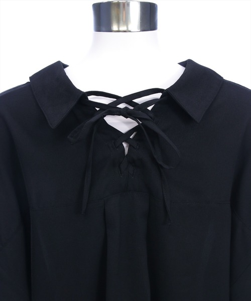 CLEAR BASIC（クリアベーシック）の「バックレースアップ裾タック七分袖ブラウス[オフィスカジュアル 着回し抜群 大人]（シャツ/ブラウス・レディース・オフホワイト/グレー系その他/ブラック/ブルー系その他/ベージュ系その他/ホワイト系その他・F）」の15枚目の写真