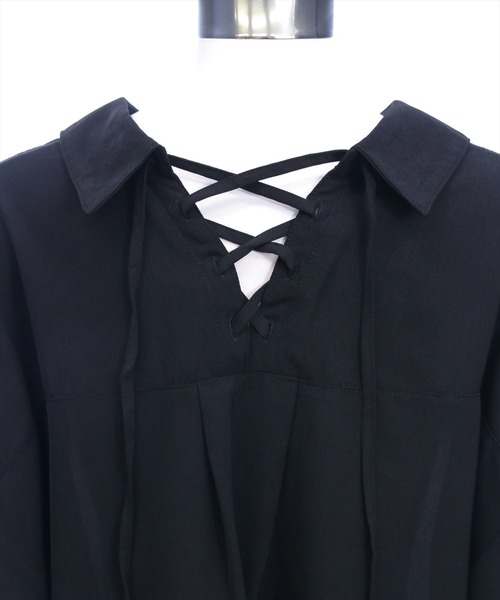 CLEAR BASIC（クリアベーシック）の「バックレースアップ裾タック七分袖ブラウス[オフィスカジュアル 着回し抜群 大人]（シャツ/ブラウス・レディース・オフホワイト/グレー系その他/ブラック/ブルー系その他/ベージュ系その他/ホワイト系その他・F）」の16枚目の写真