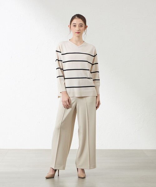 amaca（アマカ）の「バルキーレーヨンチュニックニット（ニット/セーター・レディース・ワイン/オフホワイト/ベージュ・38）」の4枚目の写真