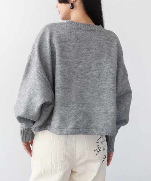 Three Four Time（ｽﾘｰﾌｫｰﾀｲﾑ）の「ジャガードナンバーロゴショートプルオーバー（スウェット・レディース・オフホワイト/グレー・FREE）」の9枚目の写真