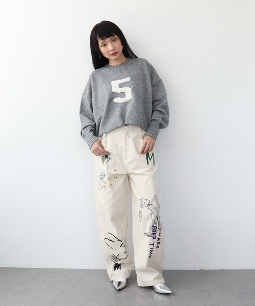 Three Four Time（ｽﾘｰﾌｫｰﾀｲﾑ）の「ジャガードナンバーロゴショートプルオーバー（スウェット・レディース・オフホワイト/グレー・FREE）」の11枚目の写真