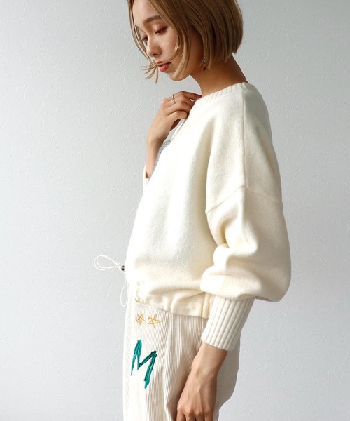 Three Four Time（ｽﾘｰﾌｫｰﾀｲﾑ）の「ジャガードナンバーロゴショートプルオーバー（スウェット・レディース・オフホワイト/グレー・FREE）」の4枚目の写真