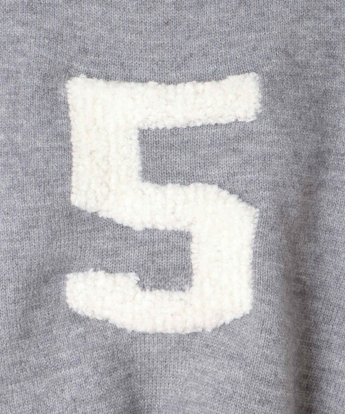Three Four Time（ｽﾘｰﾌｫｰﾀｲﾑ）の「ジャガードナンバーロゴショートプルオーバー（スウェット・レディース・オフホワイト/グレー・FREE）」の22枚目の写真