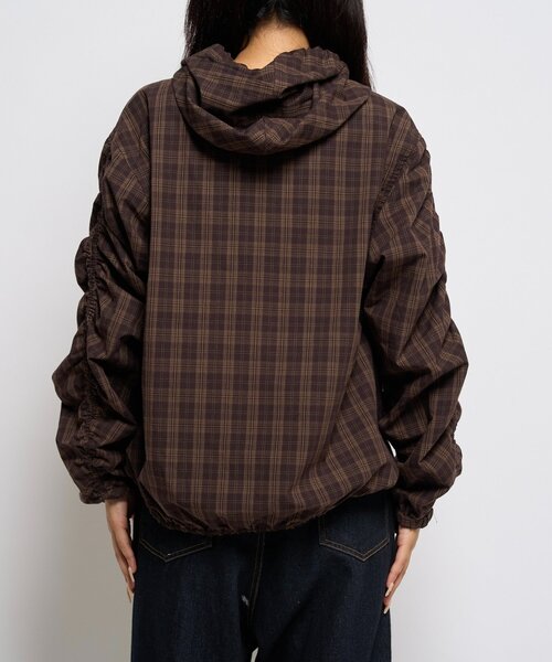 WHO'S WHO gallery（フーズフーギャラリー）の「ギャザーフードシャツブルゾン（ブルゾン・レディース・ブラック/ブラック系その他/ブラウン/ホワイト・FREE）」の11枚目の写真