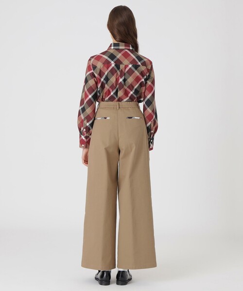 BLUE LABEL CRESTBRIDGE(ブルーレーベルクレストブリッジ)の「ハイウエストワイドパンツ(その他パンツ・レディース・ベージュ/ブラック・36/38)」の12枚目の写真