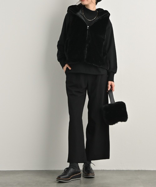 aunt lily（アントリリー）の「ふんわり艶やか 密度たっぷり フェイクファー フーディベスト（ベスト・レディース・ブラック/チャコールグレー・M/S/L/LL/3L）」の3枚目の写真