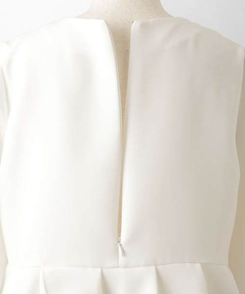 HUIT bouquet(ユイット)の「バラモチーフ クロス トップス HUIT(シャツ/ブラウス・レディース・ホワイト/ブラック・M)」の6枚目の写真