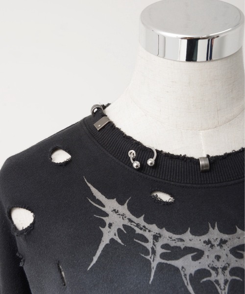 REFLEM（レフレム）の「『REFLEM/レフレム』フェイクレイヤードダメージPO/プルオーバースウェットシャツ（スウェット・レディース・ブラック/グレー・FREE）」の16枚目の写真