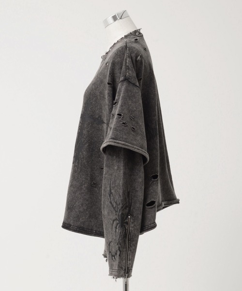 REFLEM（レフレム）の「『REFLEM/レフレム』フェイクレイヤードダメージPO/プルオーバースウェットシャツ（スウェット・レディース・ブラック/グレー・FREE）」の13枚目の写真