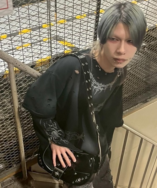 REFLEM フェイクレイヤード　ダメージスウェット REFLEM（レフレム） トレーナー スウェット 「REFLEM/レフレム