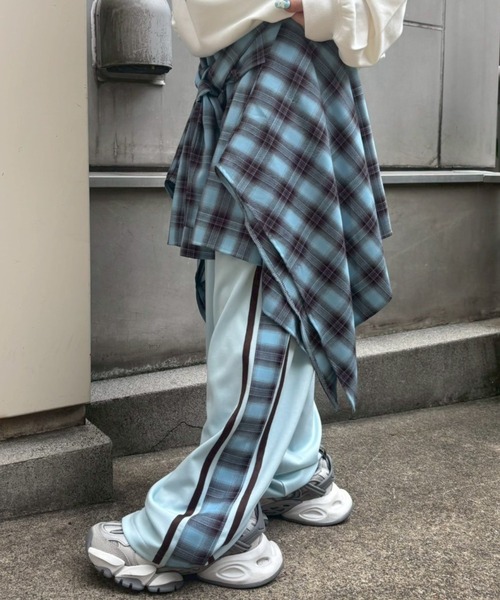 Candy Stripper（キャンディストリッパー）の「CHECK SHIRT LAYERED TRACK パンツ（その他パンツ・レディース・ブラック/ライトブルー/ブラウン・FREE）」の22枚目の写真