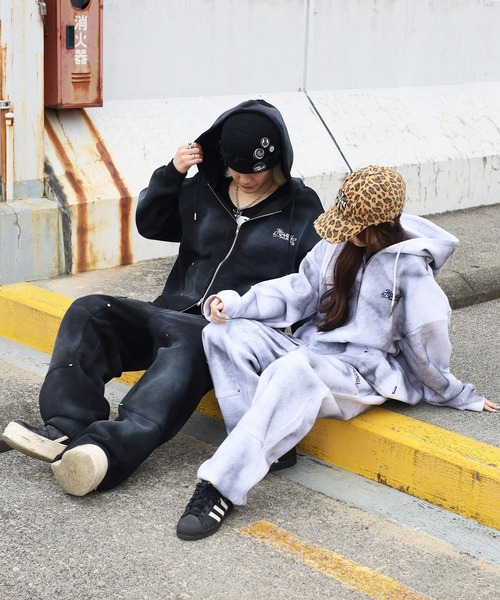 2サイズ展開 / UNISEX 》ATMARK グラフィティロゴ スプレーリベット