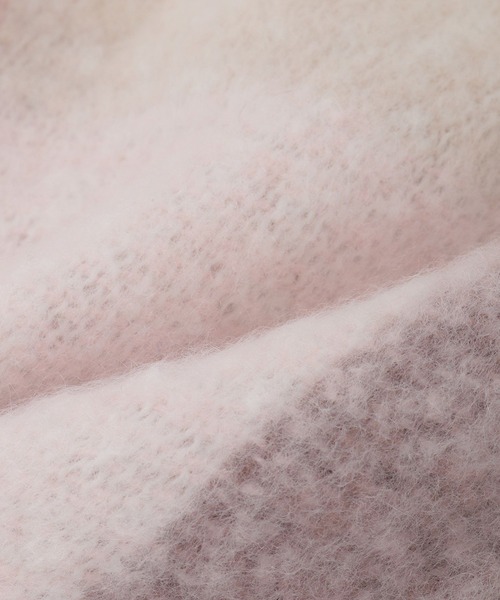 earth music&ecology(アースミュージックアンドエコロジー)の「ブロックチェックマフラー(マフラー・レディース・グレー/ピンク・F)」の7枚目の写真