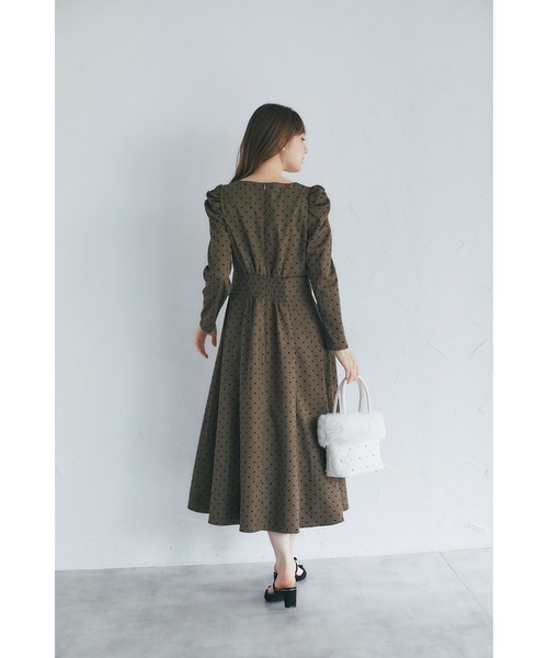 tocco closet(トッコ クローゼット)の「フロッキーハートドットワンピース(ワンピース・レディース・チャコールグレー/ブラウン・M)」の14枚目の写真