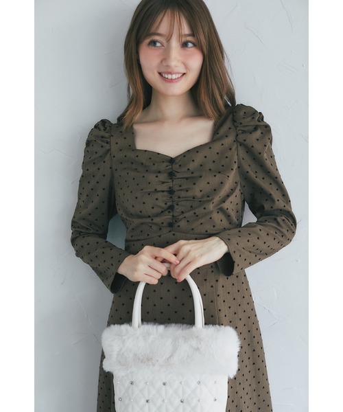tocco closet(トッコ クローゼット)の「フロッキーハートドットワンピース(ワンピース・レディース・チャコールグレー/ブラウン・M)」の16枚目の写真