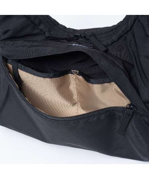 BEAMS DESIGN（ビームス デザイン）の「BEAMSDESIGN（ビームスデザイン）Diagonal　 ショルダーバッグ（M）（ショルダーバッグ・メンズ・ブラック/カーキ/オリーブ/ネイビー・FREE）」の9枚目の写真