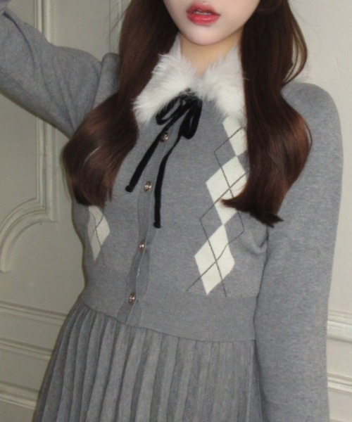 OLIVE des OLIVE（オリーブデオリーブ）の「ファーティペット付きアーガイルニット（ニット/セーター・レディース・トップグレー/オフホワイト/レッド/ブラック・FREE）」の8枚目の写真